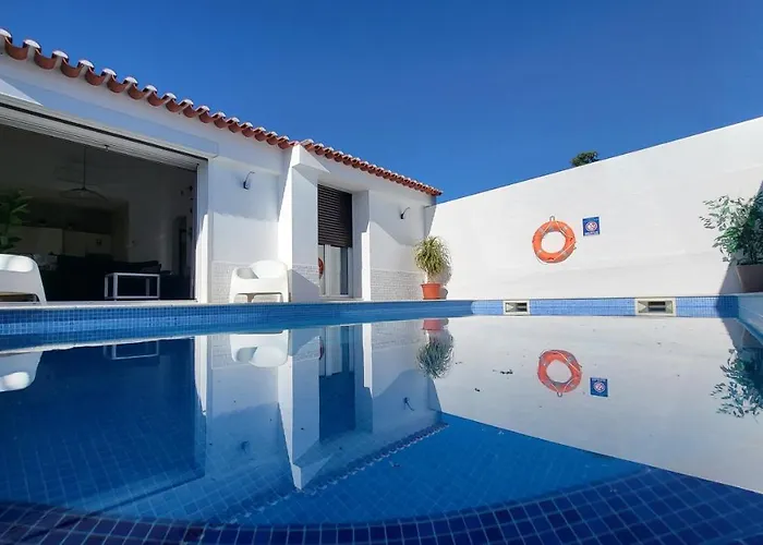 Oura V2 Jacaranda 别墅