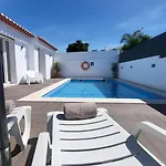 Oura V2 Jacarandá Villa *