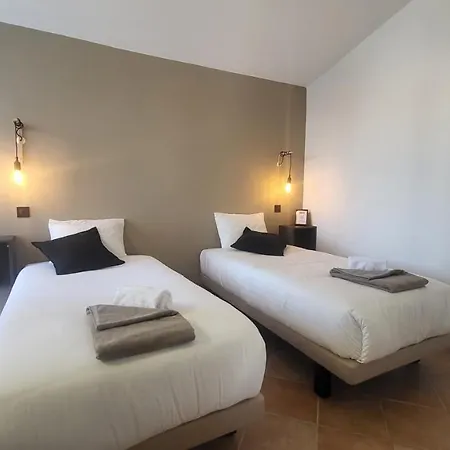 Oura V2 Jacarandá Villa Albufeira